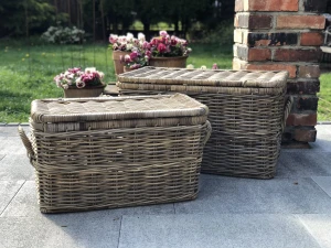 Skrzynia rattanowa zamykana  (szer. 55 cm)
